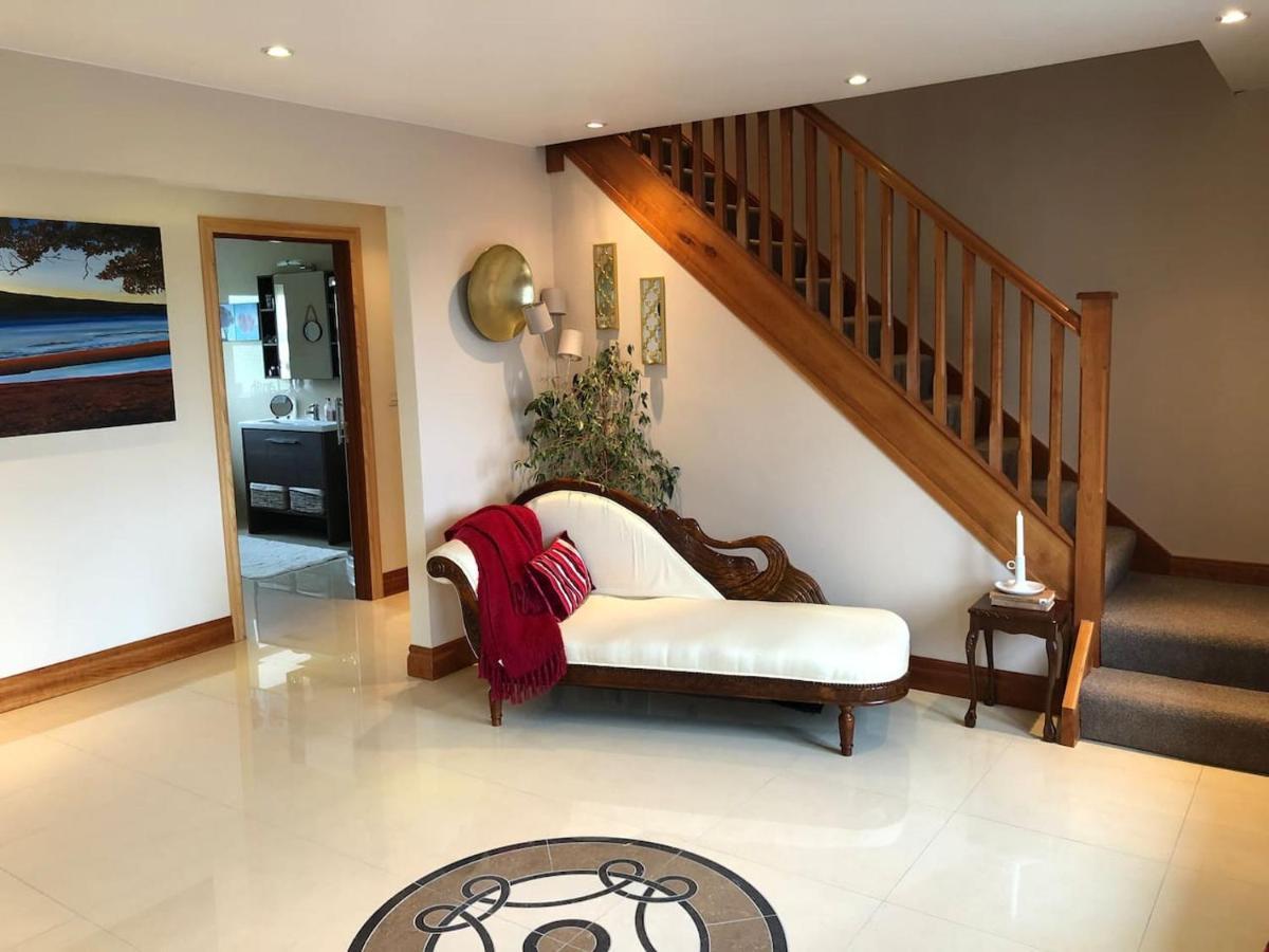 Connemara. 3 Bedroom, 8 Bed, Holiday Home Galway Exterior photo