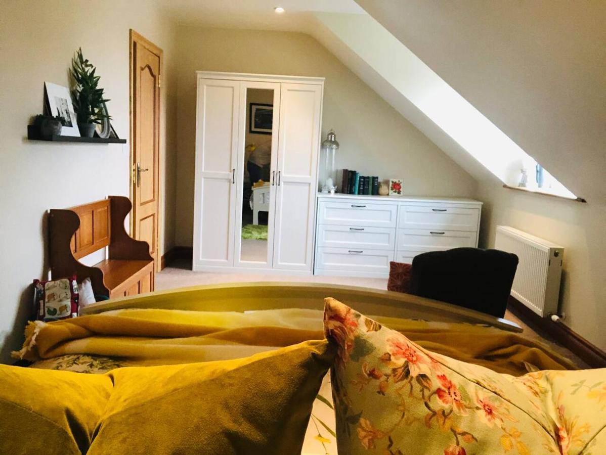 Connemara. 3 Bedroom, 8 Bed, Holiday Home Galway Exterior photo