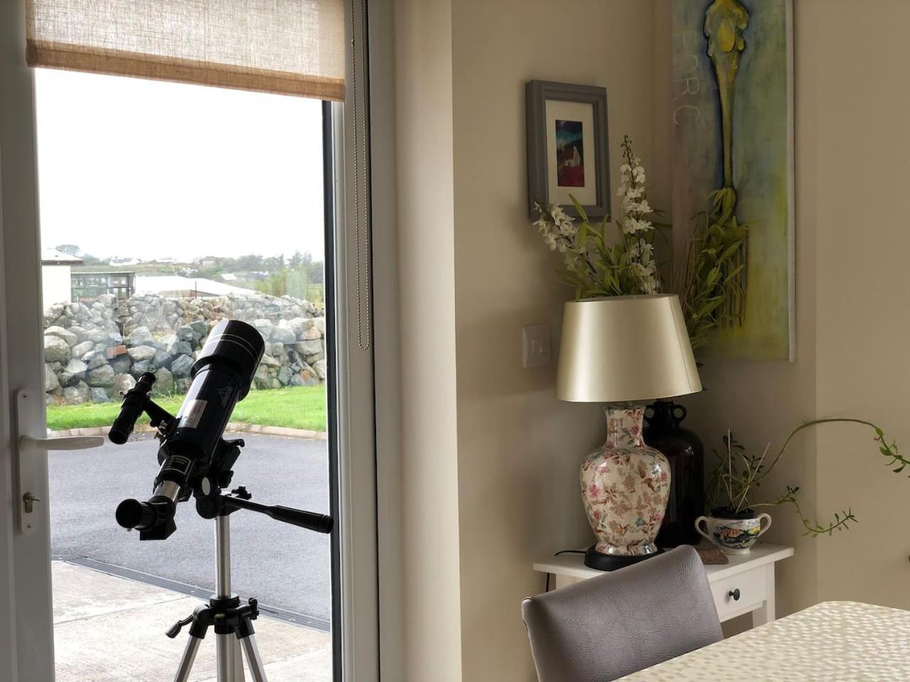 Connemara. 3 Bedroom, 8 Bed, Holiday Home Galway Exterior photo