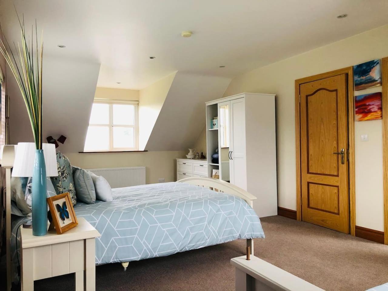 Connemara. 3 Bedroom, 8 Bed, Holiday Home Galway Exterior photo